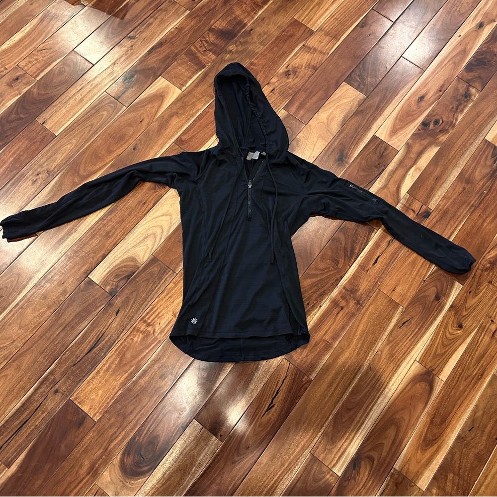 Athleta small Black Long Sleeve Hooded Top
